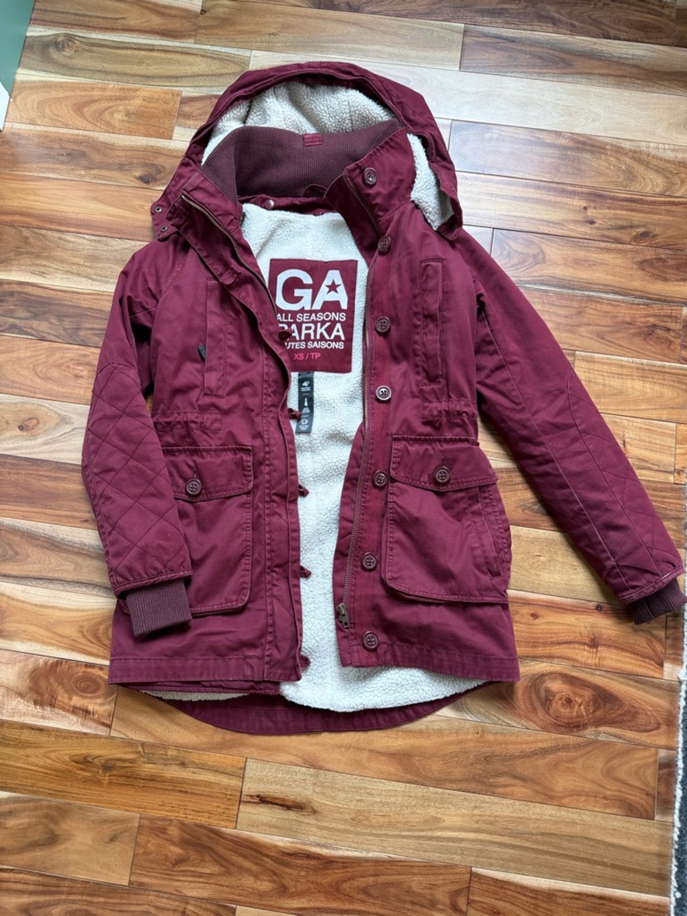 Garage All Seasons Burgundy Parks